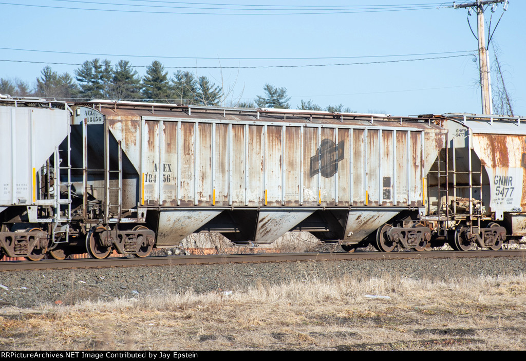 Ex-CNW Hopper in the Consist of Q425